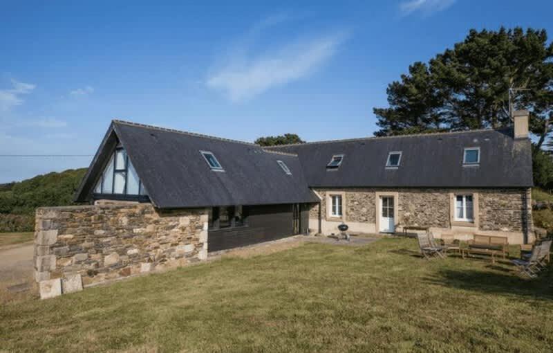 Large Farmhouse With Garden And Sea View For 8 People Locquenole Exteriér fotografie